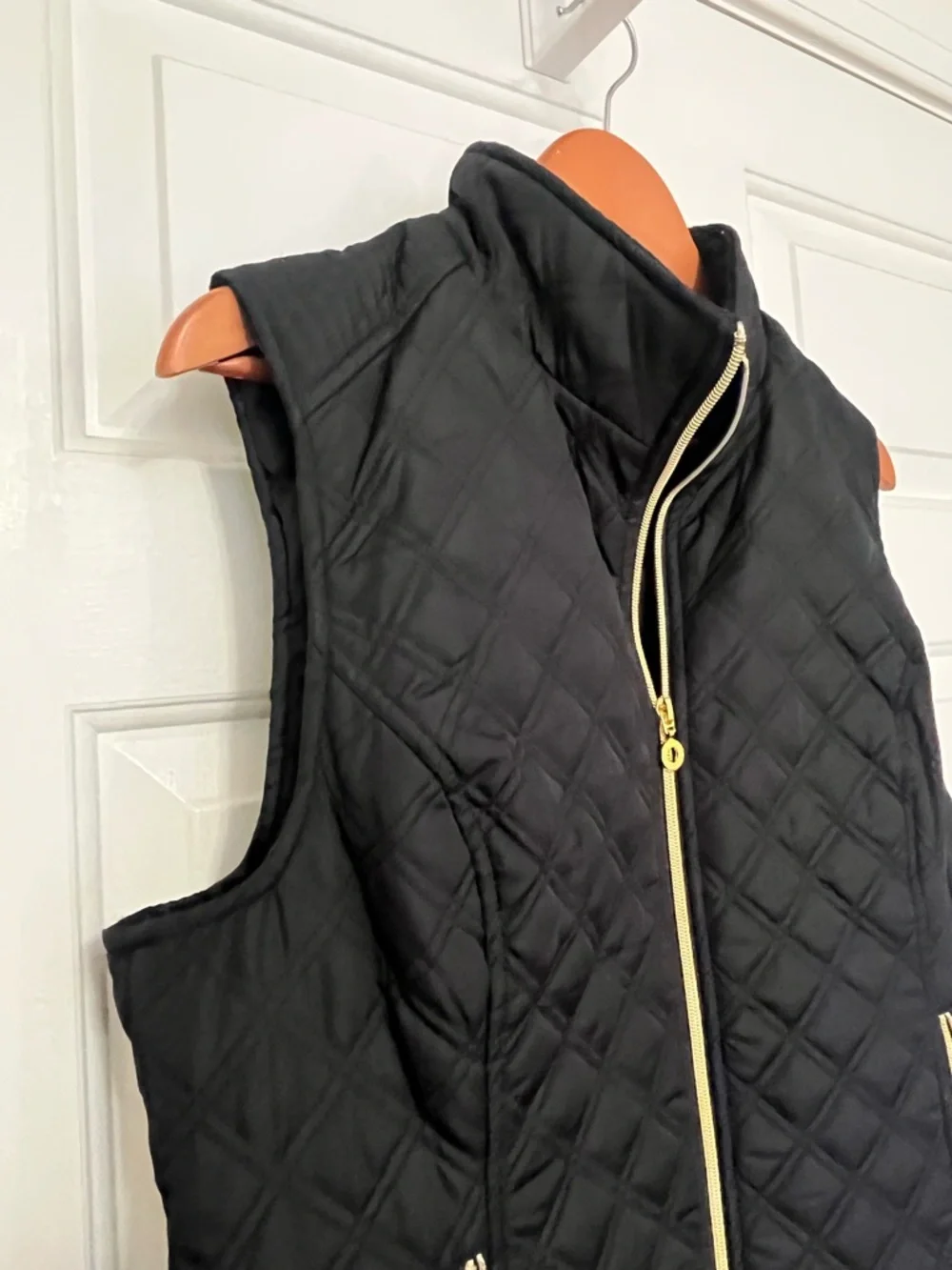 Marc New York Quilted Black Sleeveless Poly Vest with Gold Zippers pockets L - Picture 7 of 9